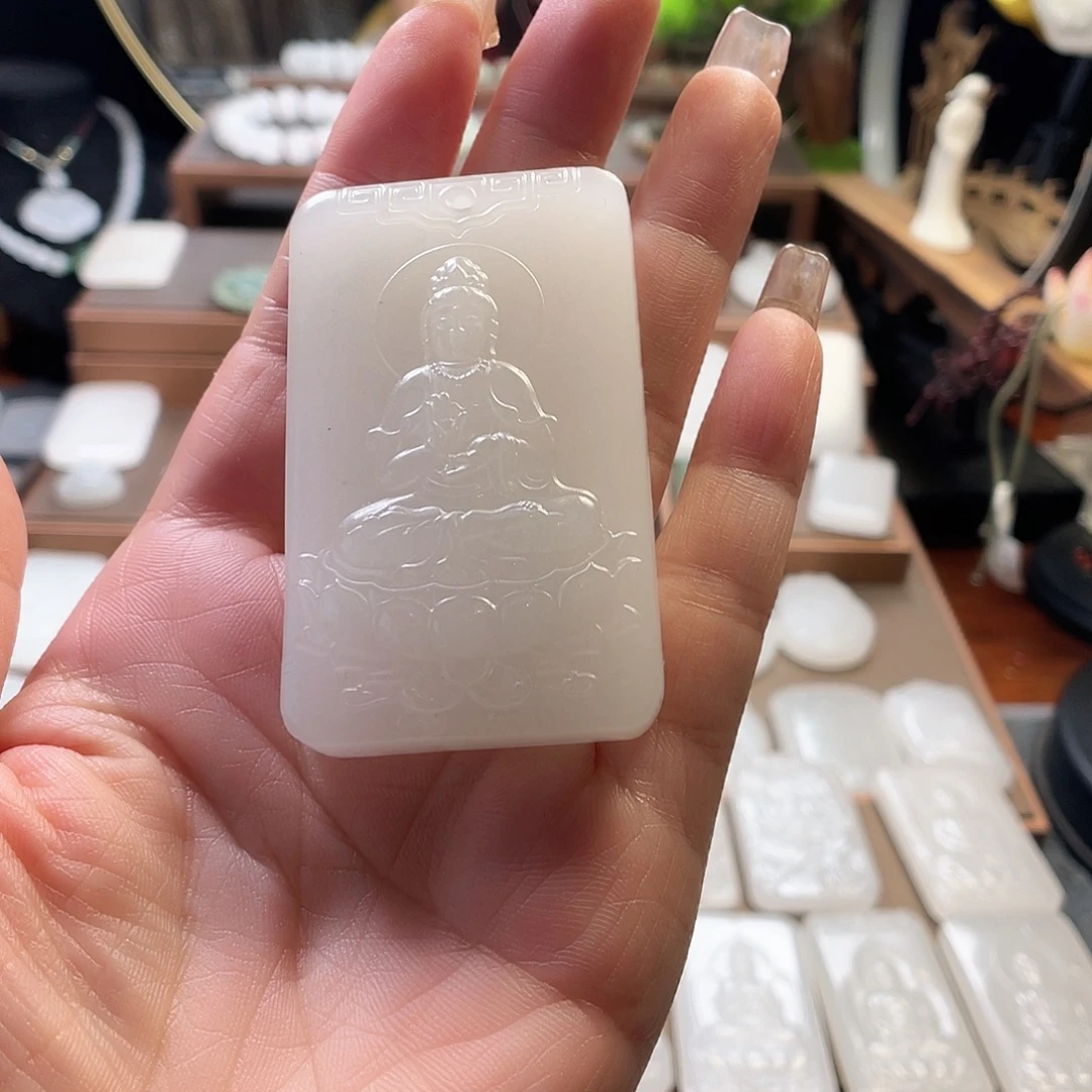 用***3颈饰未镶嵌石英质玉（金丝玉）新疆金丝玉双面雕工