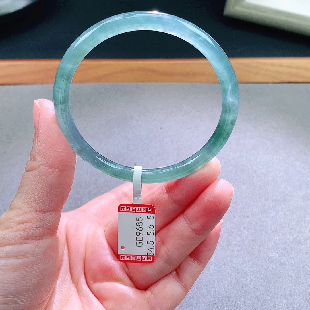 翡翠未镶嵌手镯天然翡翠手镯a货