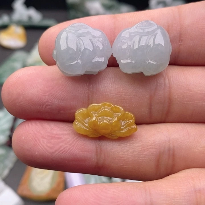 6***圈吊坠(不含链)未镶嵌翡翠