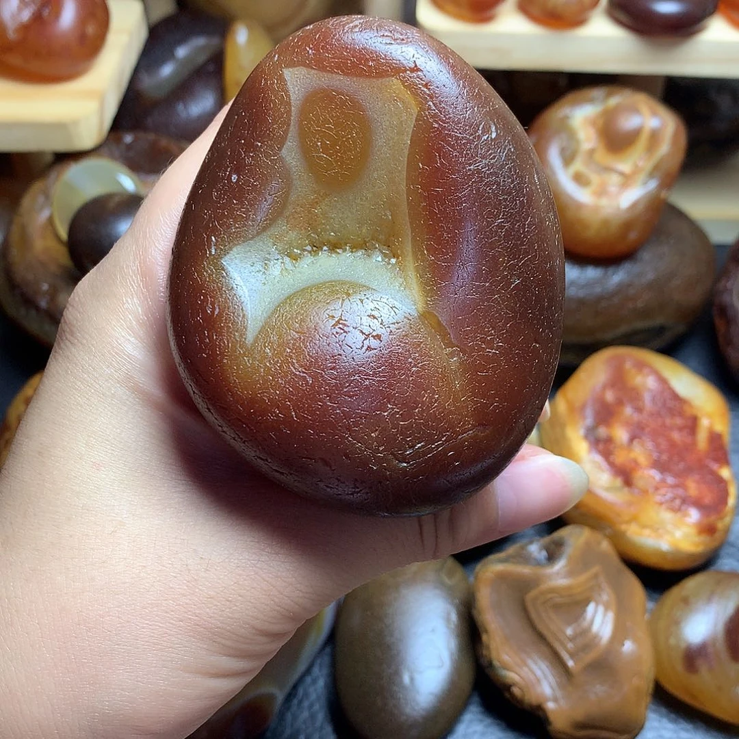 玛瑙原石手把件摆件