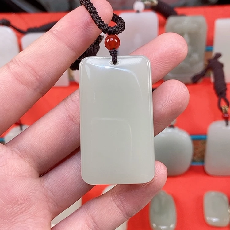【闪购商品】颈饰未镶嵌和田玉