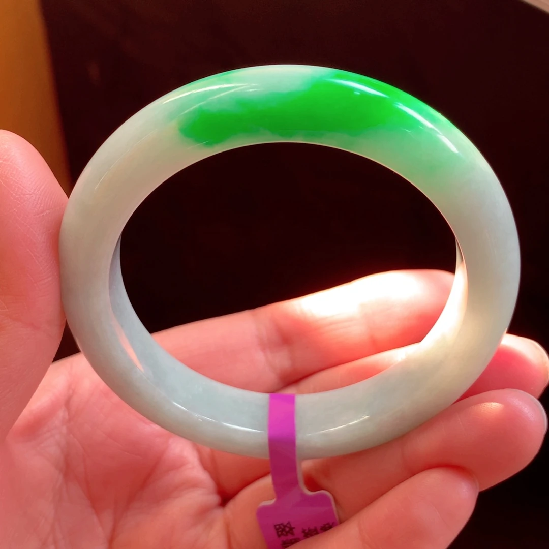 翡翠手镯未镶嵌缅甸翡翠