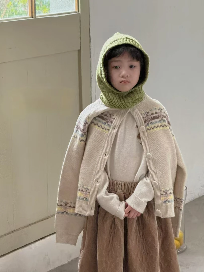 秋冬新品女童针织开衫绵羊毛混纺中大童复古提花纽扣毛衣外套8055