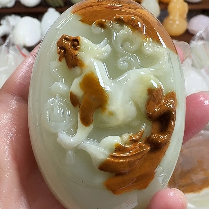 低***定砖雕石头手把件不退不换