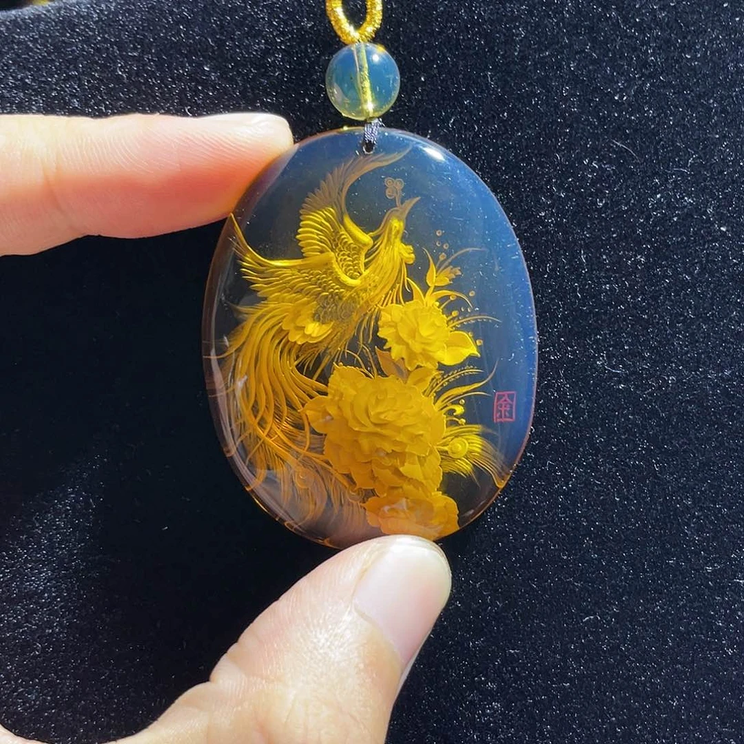 琥珀颈饰未镶嵌蓝珀凤穿牡丹阴雕吊坠