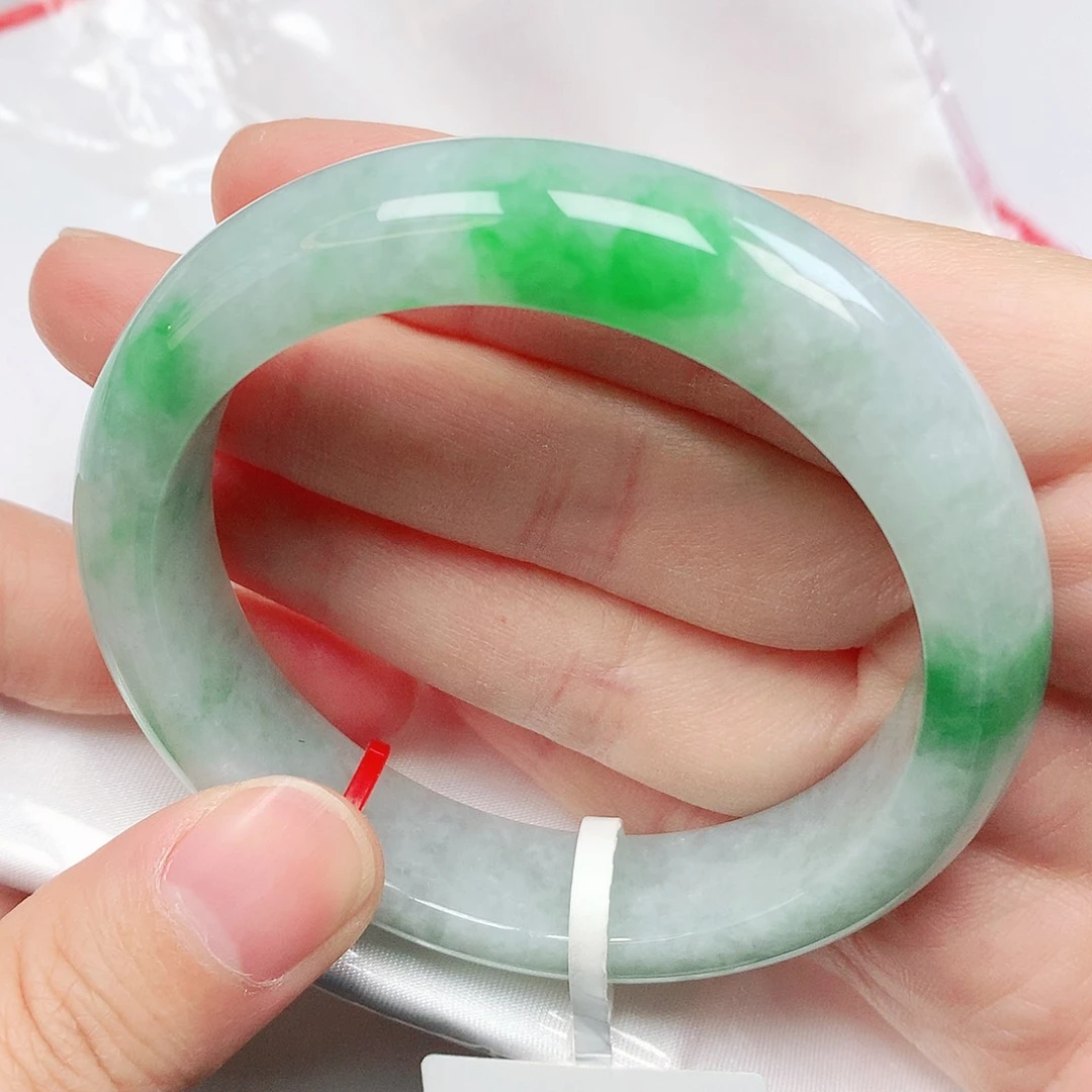 翡翠手镯未镶嵌抖音786