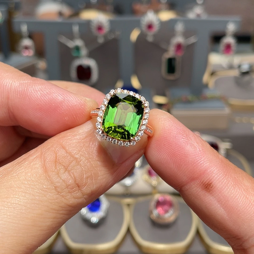 18K金镶嵌戒指碧玺6.94ct