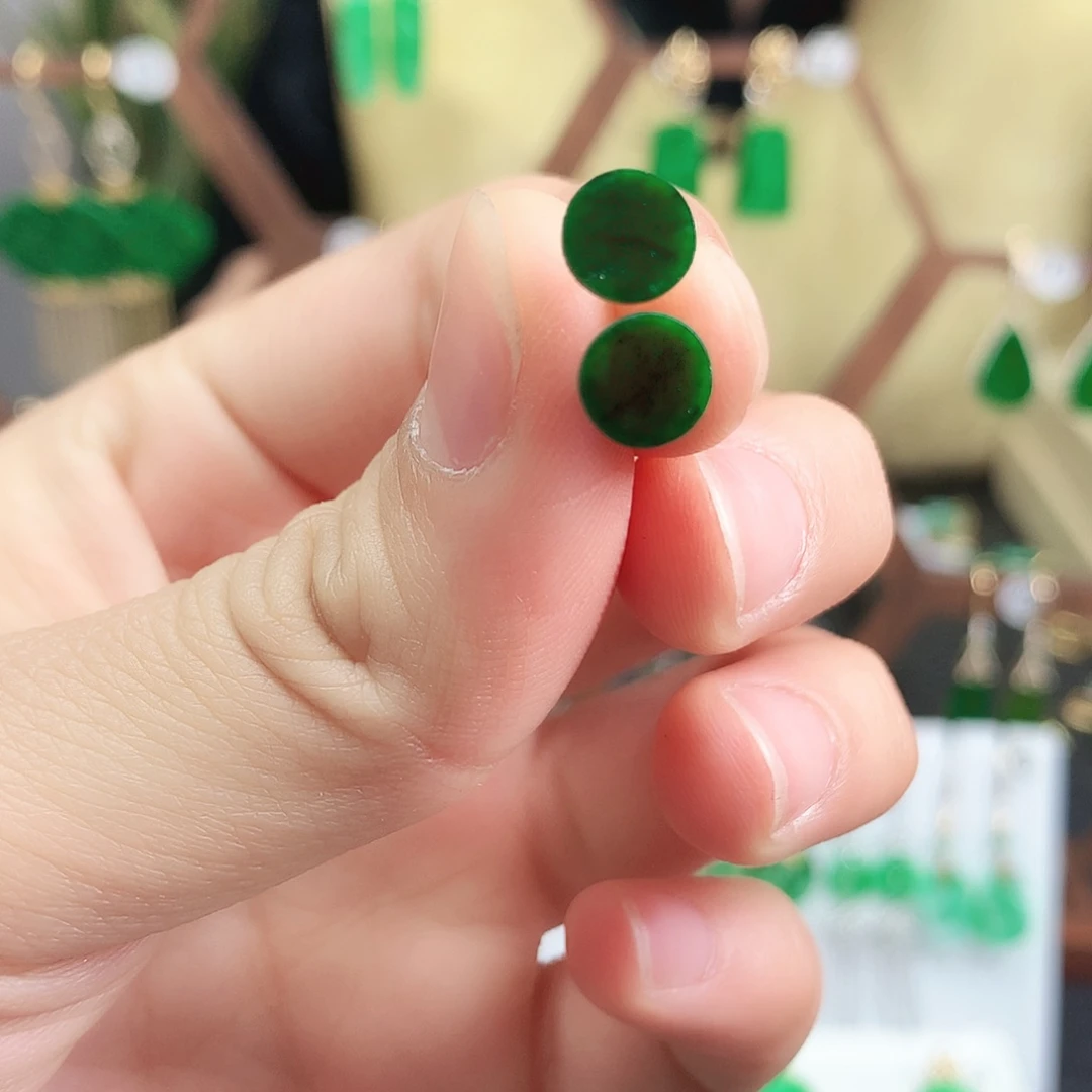 翡翠耳饰未镶嵌耳饰