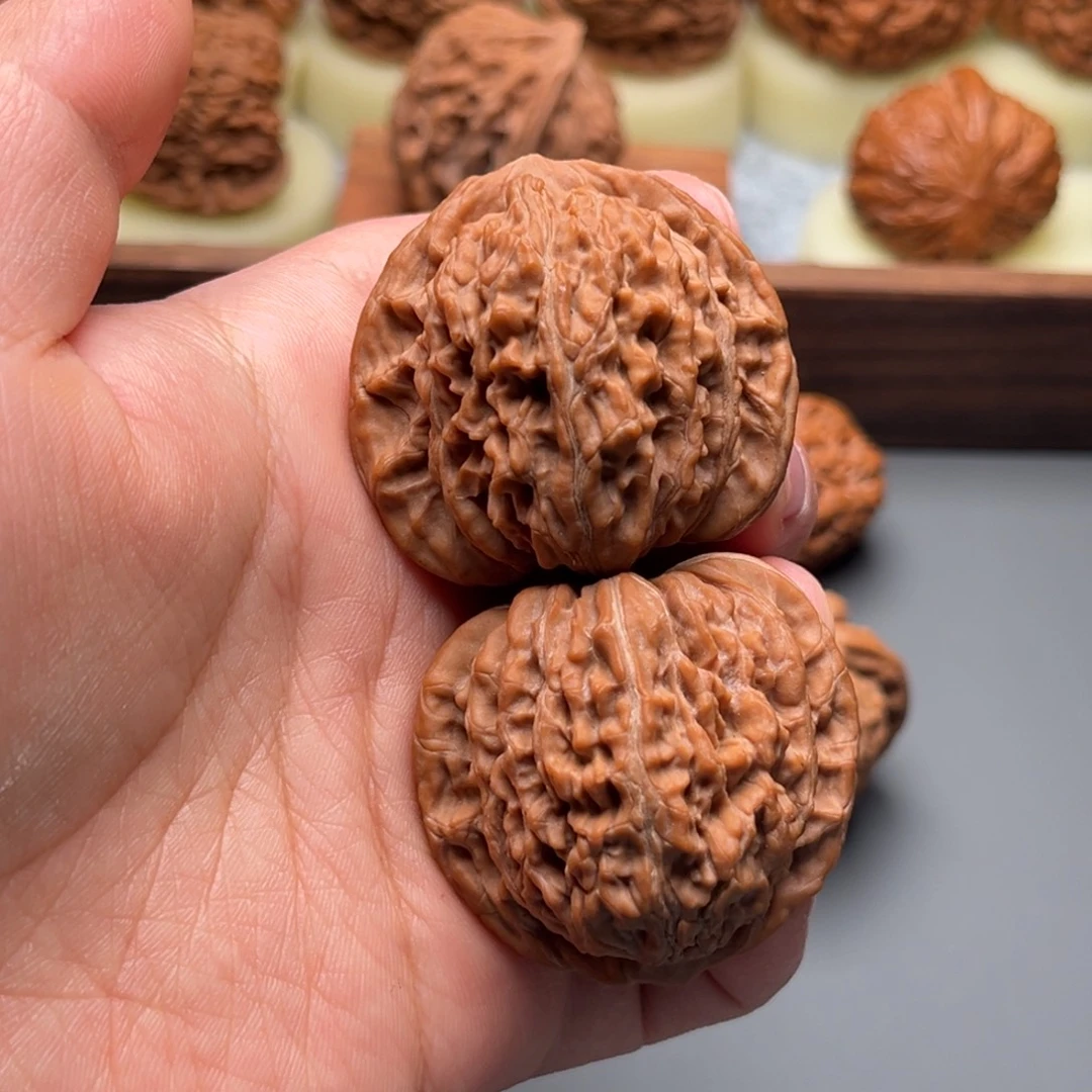 c***a文玩核桃吊坠42尺四座楼