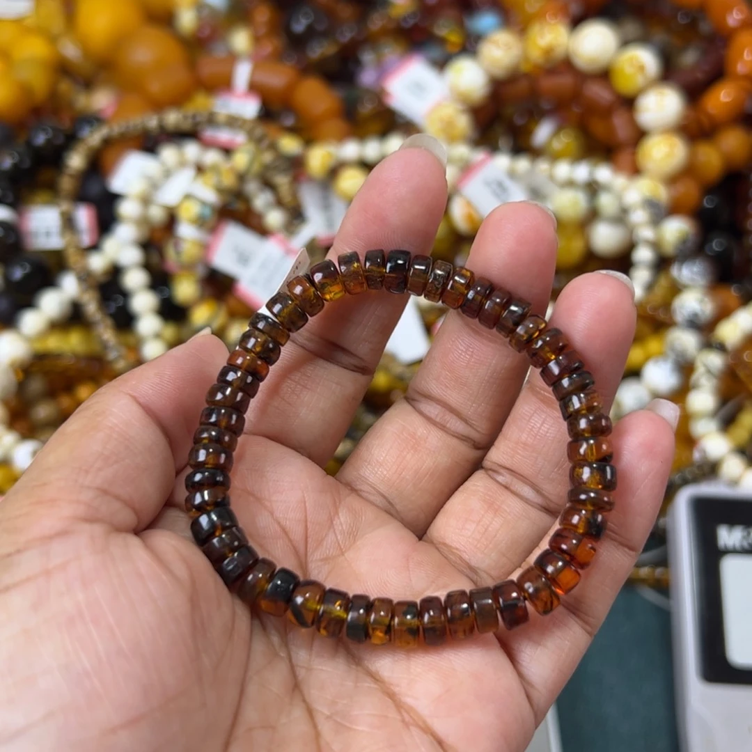 未镶嵌琥珀珠宝奇石703