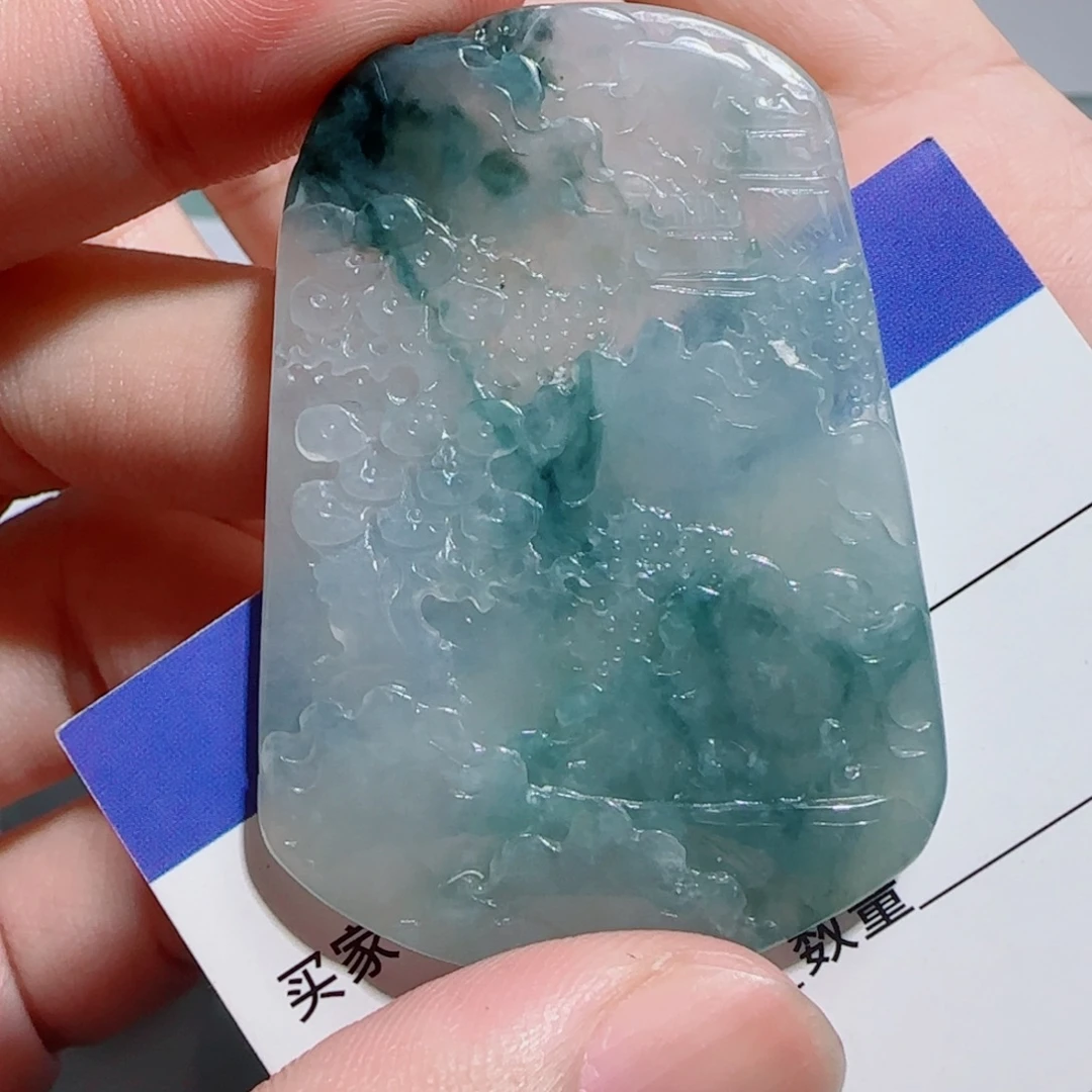 翡翠未镶嵌颈饰山水牌