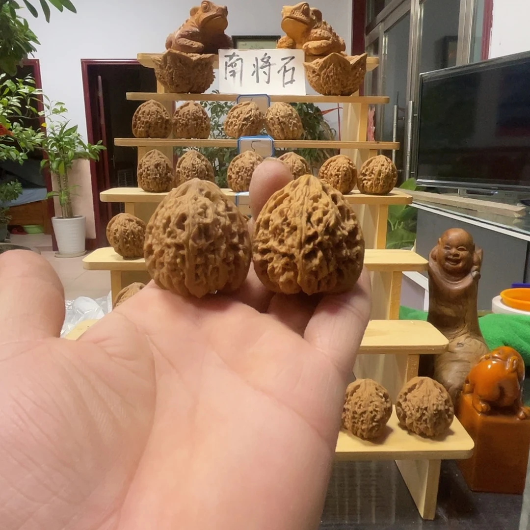 W***g桃核吊坠文玩核桃南将石