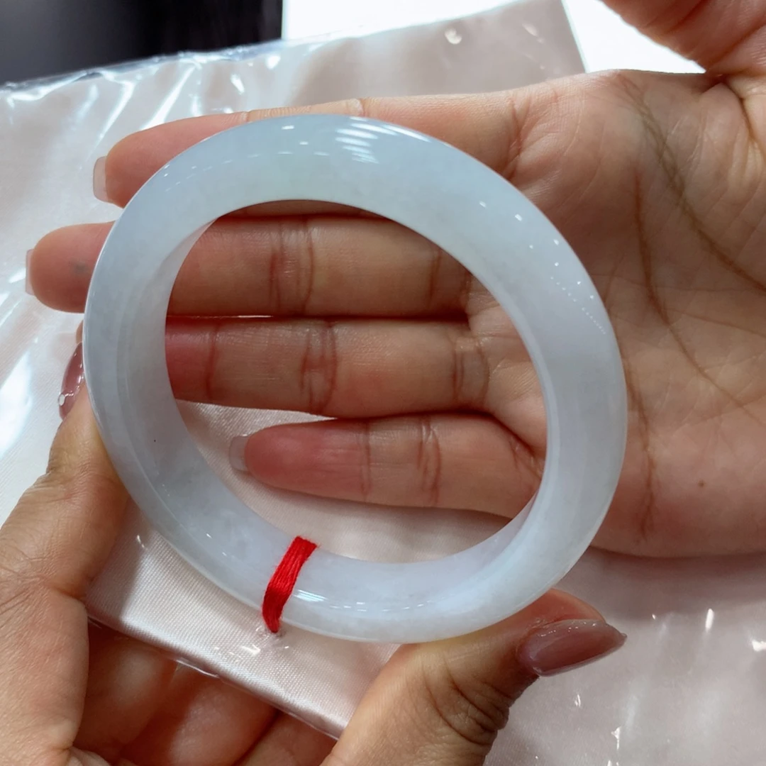 翡翠手镯未镶嵌买断