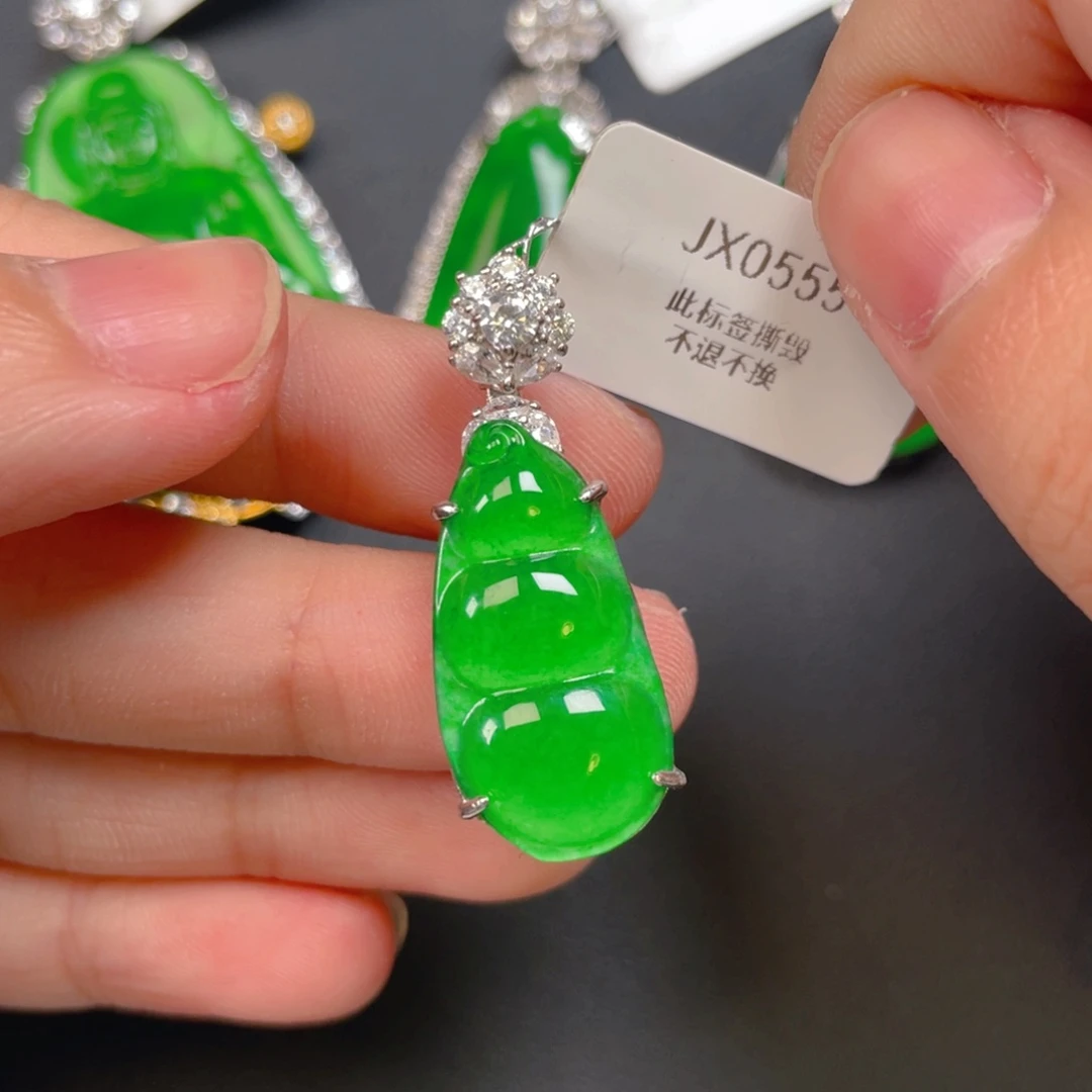 【闪购商品】颈饰银S925镶嵌翡翠翡翠