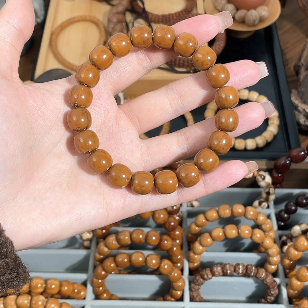 紫金鼠手串11.3小奶咖半实心