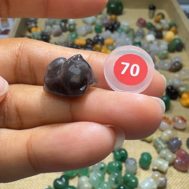 和田玉未镶嵌珠宝半成品