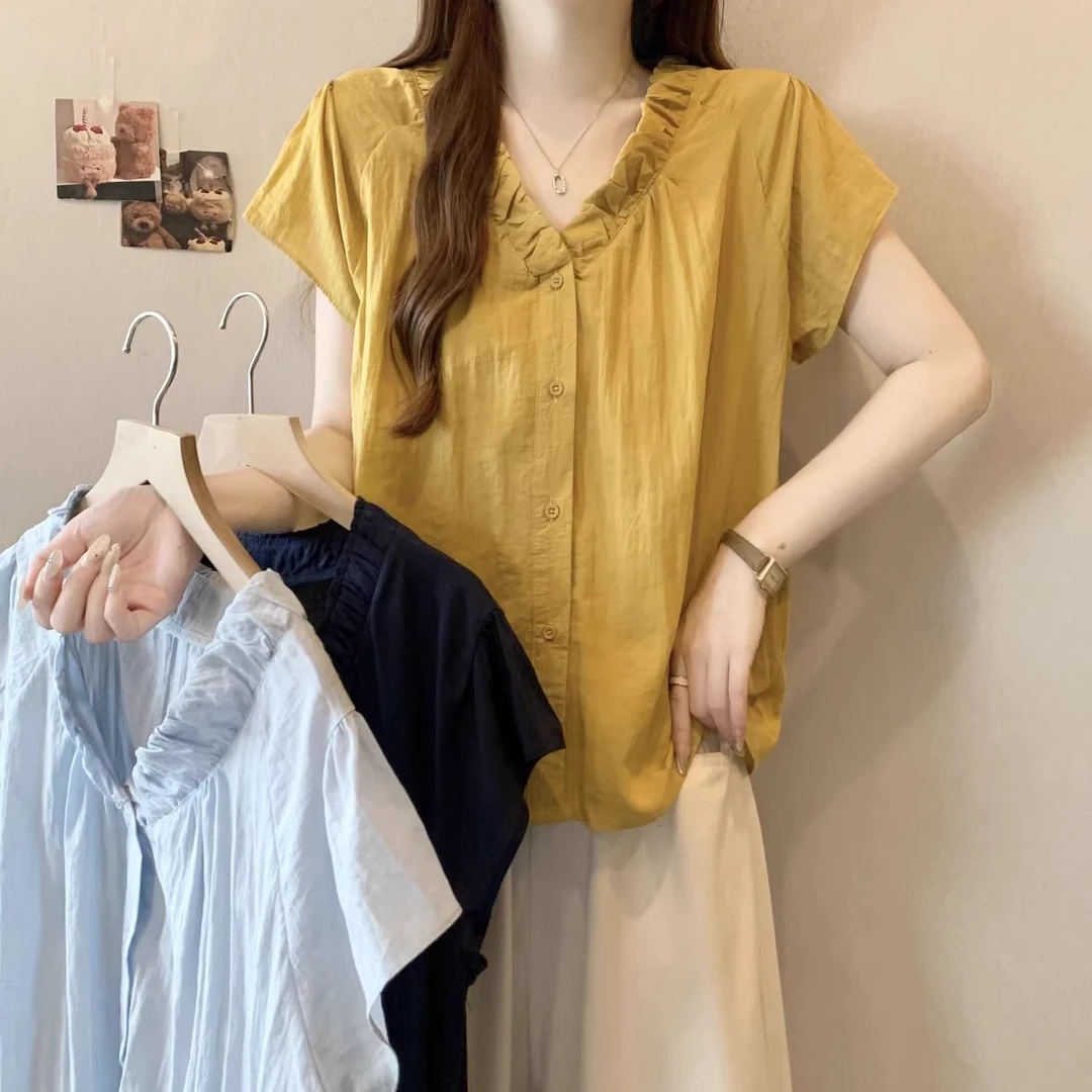浅蓝色V领正肩短袖衬衫女2025夏季新款大码胖mm小飞袖娃娃衫上衣