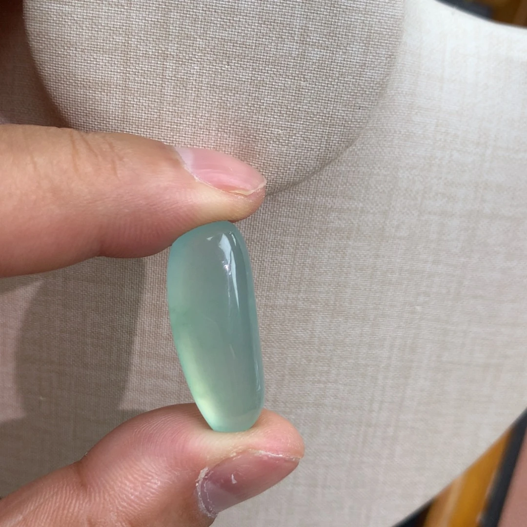 颈饰未镶嵌翡翠平安扣