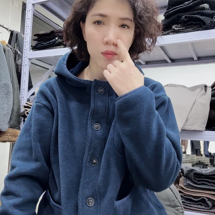 好想和她谈一下心了就