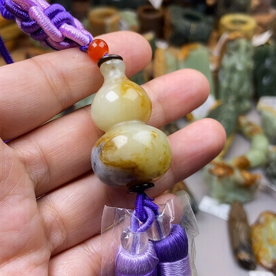 软玉未镶嵌珠宝奇石