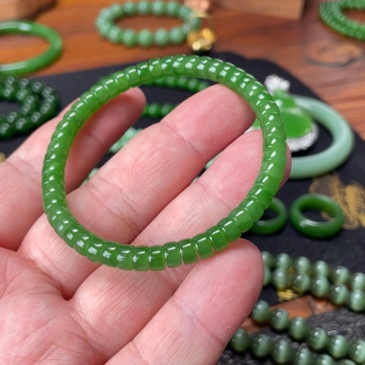 和田玉（碧玉）未镶嵌手链