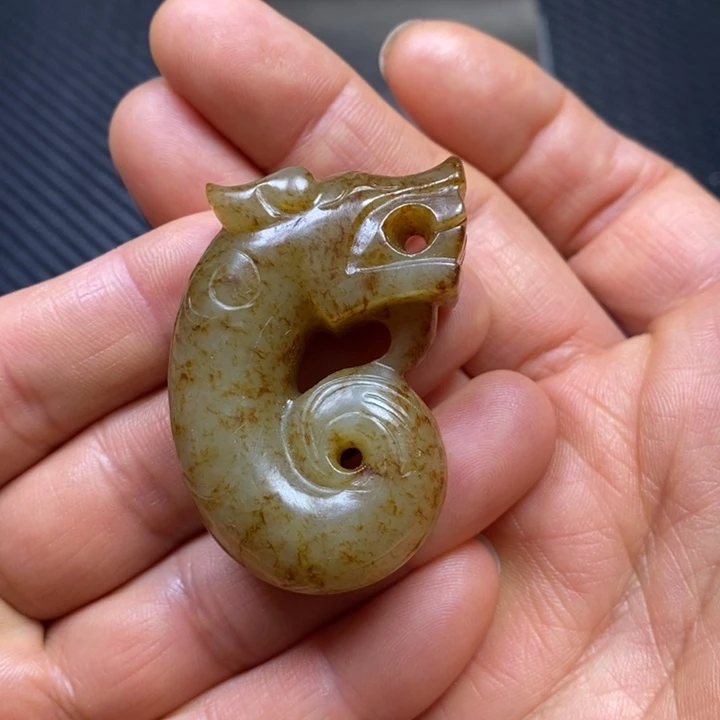 和田玉挂件未镶嵌海**空