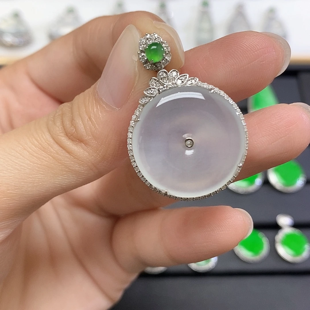 翡翠18K金镶嵌吊坠(不含链)