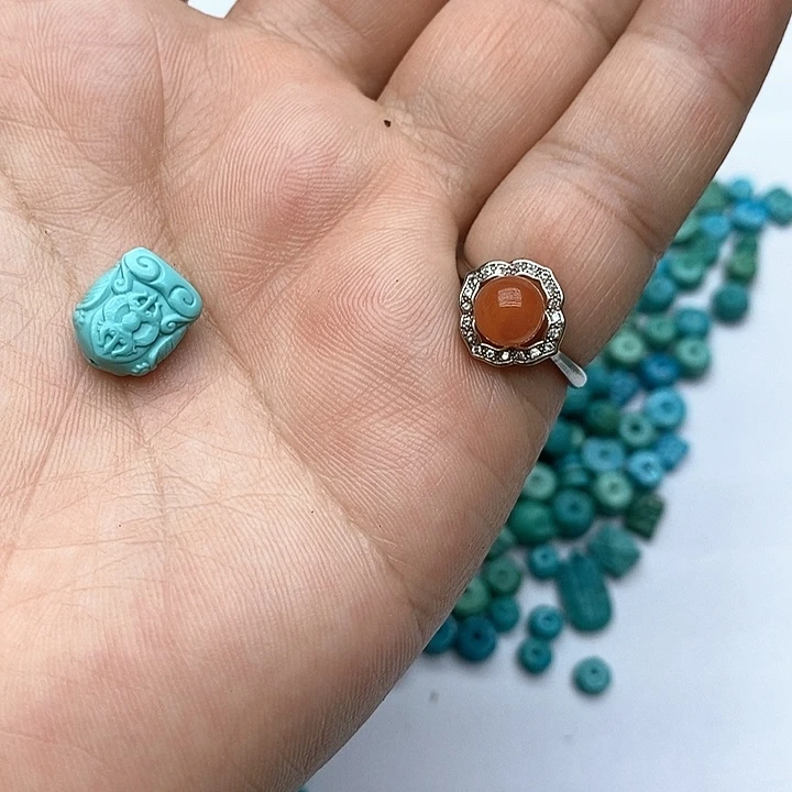 南红玛瑙未镶嵌珠宝奇石