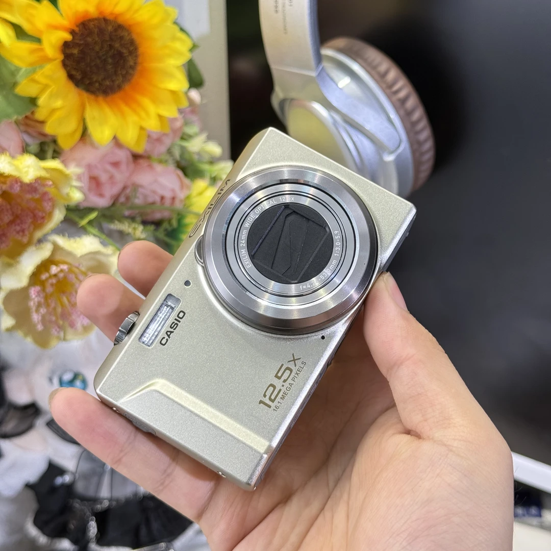 9新 Casio/卡西欧 卡西欧zs150小长焦冷白皮1400万像素带配件