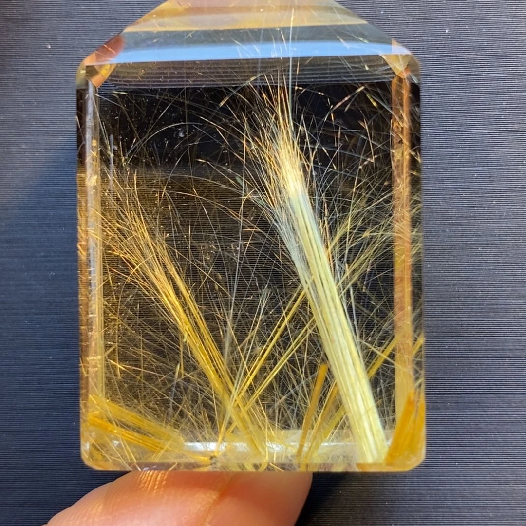 颈饰水晶未镶嵌钛晶印章吊坠