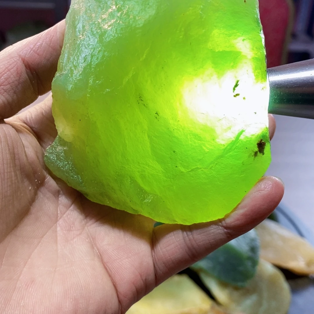 蛇纹石玉未镶嵌岫玉原石蛇纹石玉