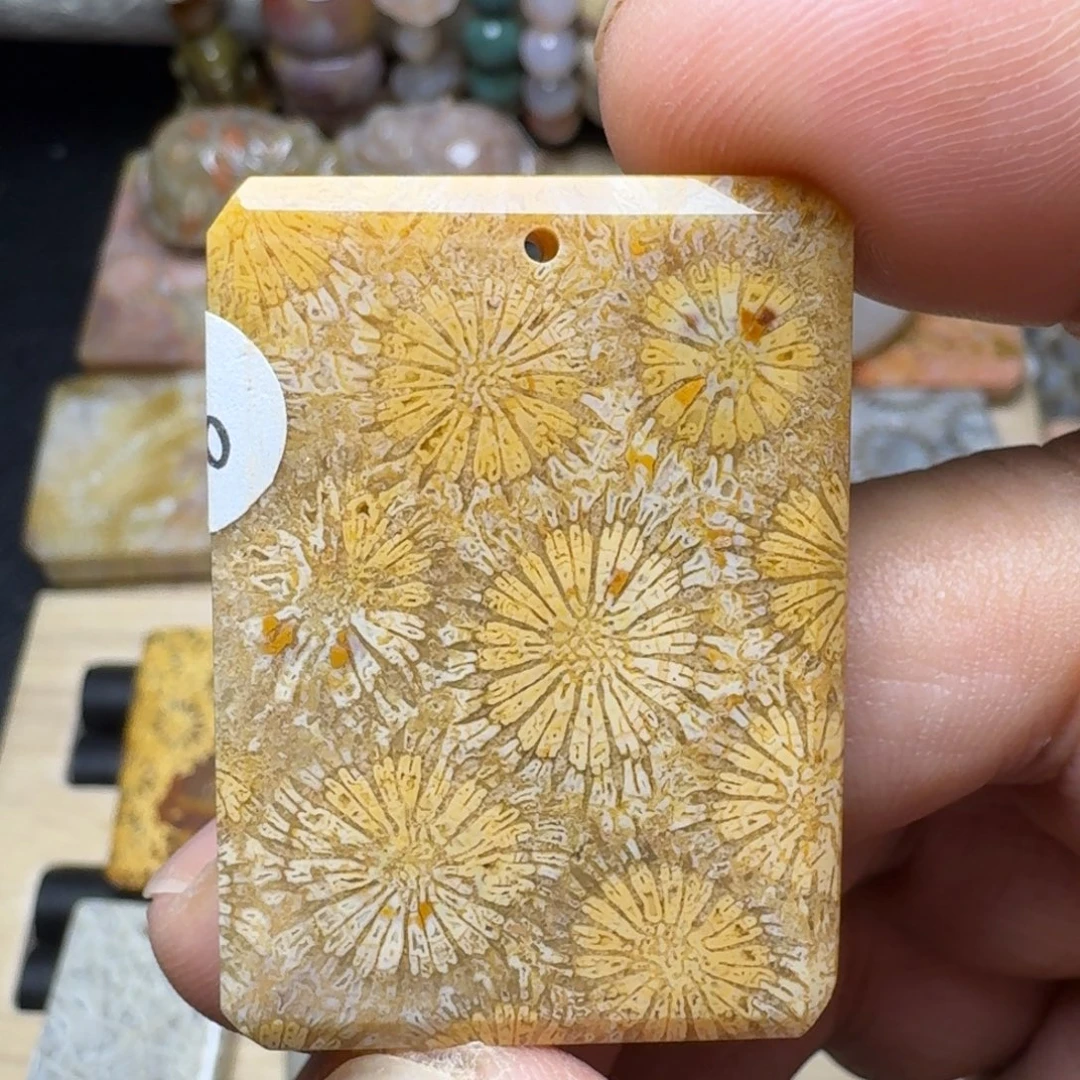 硅化玉未镶嵌纯天然色有机玉石保真色