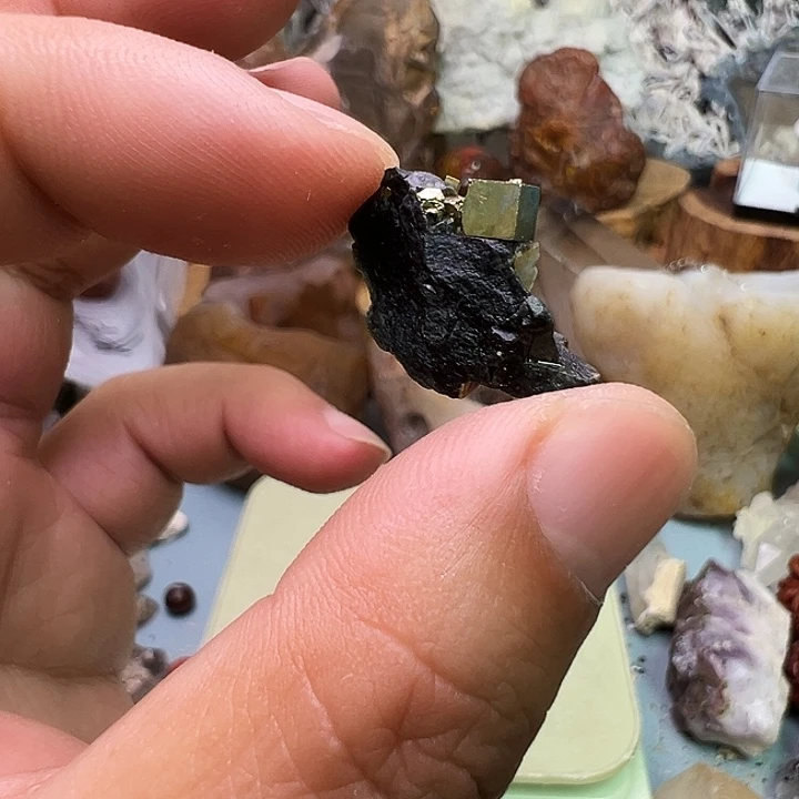 星***羱水晶未镶嵌珠宝半成品