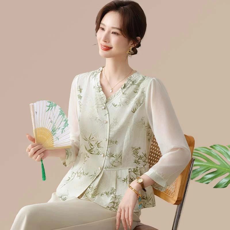 中年妈妈开春上衣雪纺衬衫气质中老年女夏装套装收腰印花小衫T恤