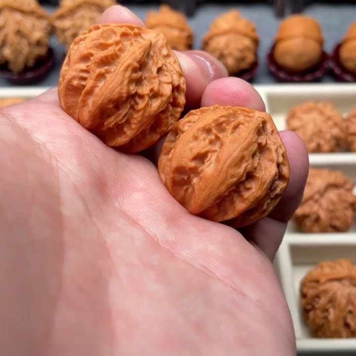 文玩核桃把件霸王龙