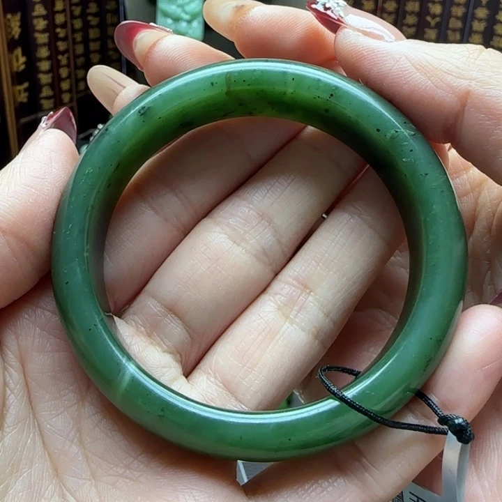 和田玉（碧玉）手镯未镶嵌