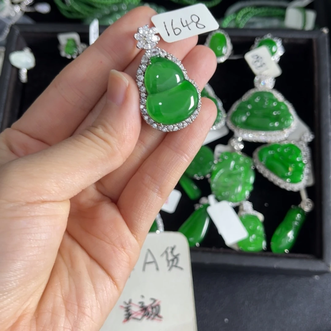 翡翠银S925镶嵌戒指葫芦吊坠