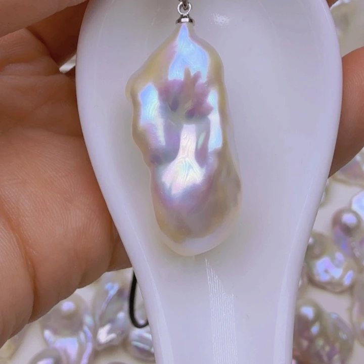 未镶嵌颈饰淡水珍珠