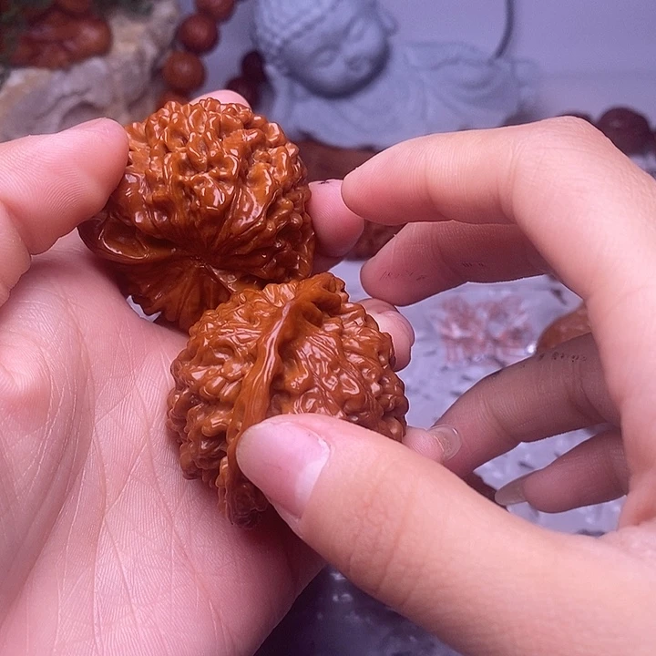 达***！文玩核桃吊坠文玩核桃文玩核桃