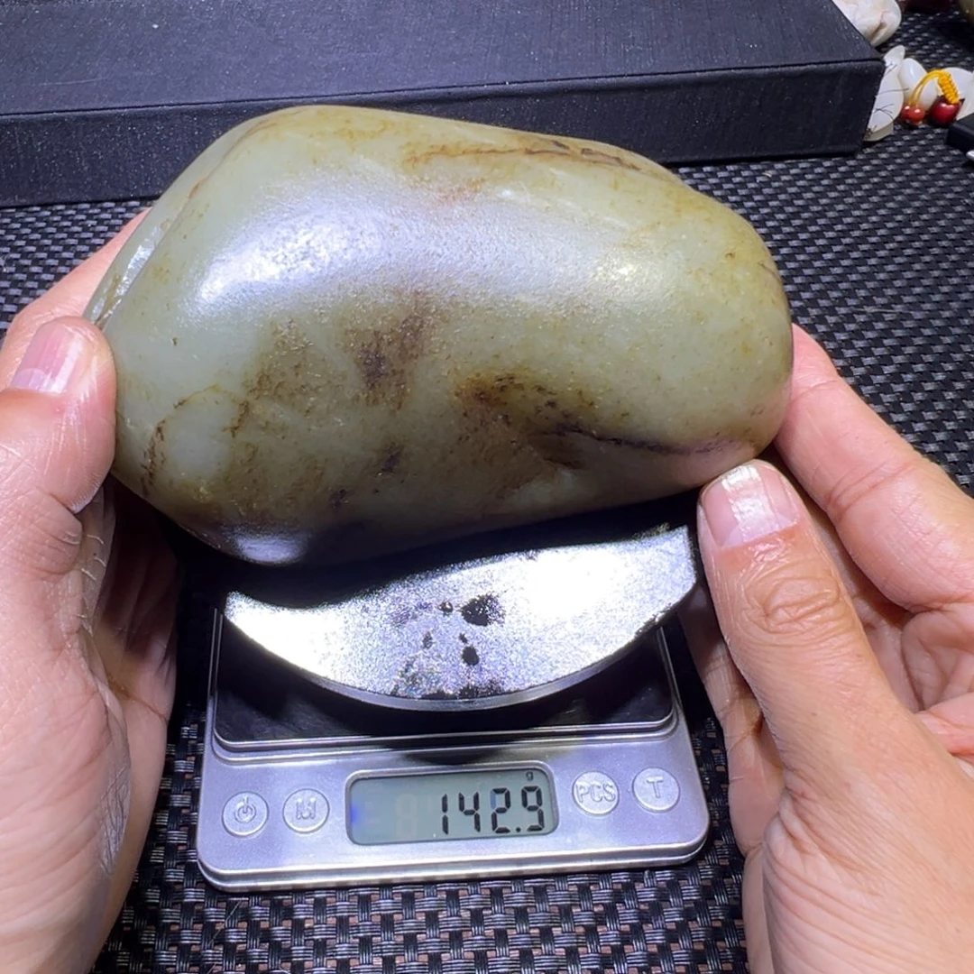 吊坠(不含链)未镶嵌和田玉（子料）1050克～54