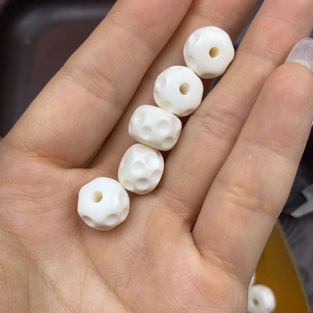 手串/手链驼骨配饰18发5颗尺寸1.2