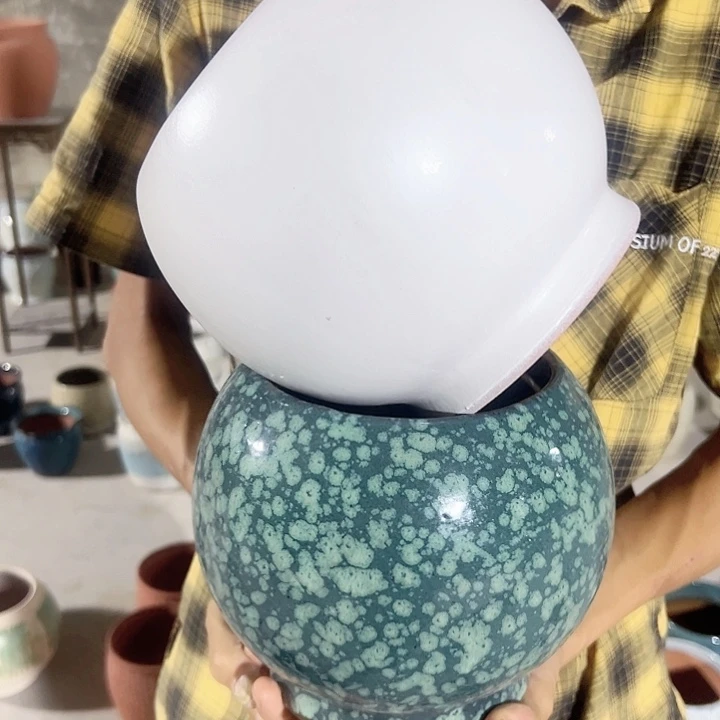 高度18厘米口14厘米