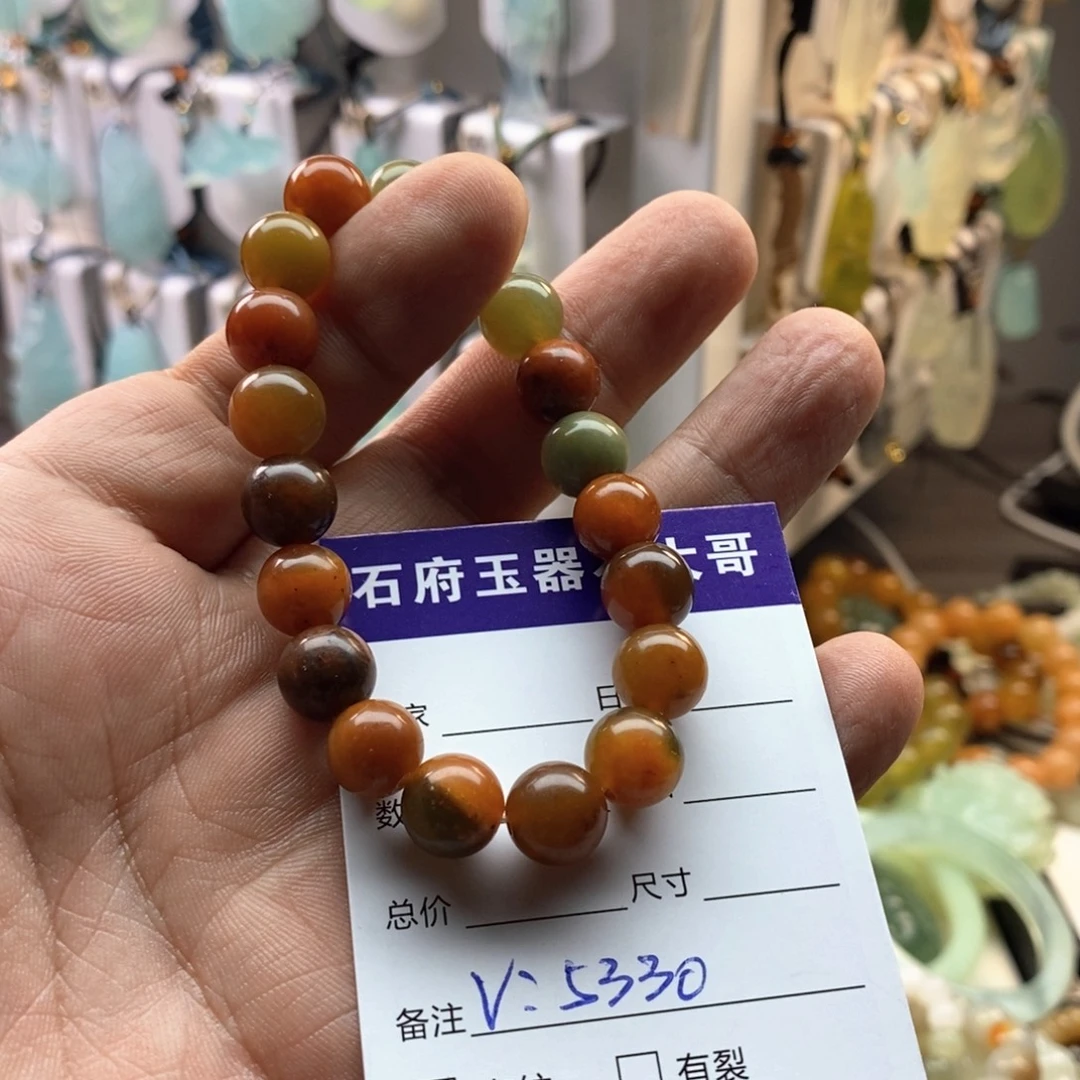 未镶嵌蛇纹石玉颈饰