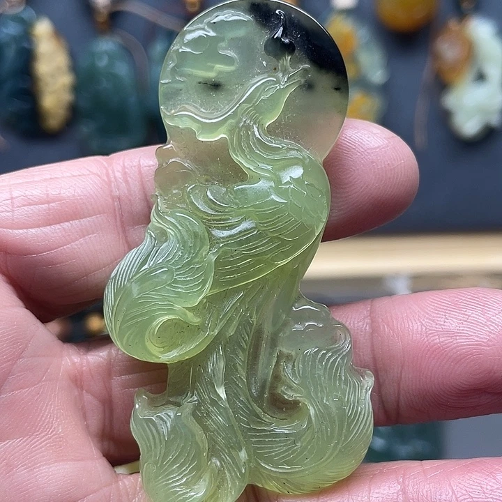开***心蛇纹石玉未镶嵌挂件
