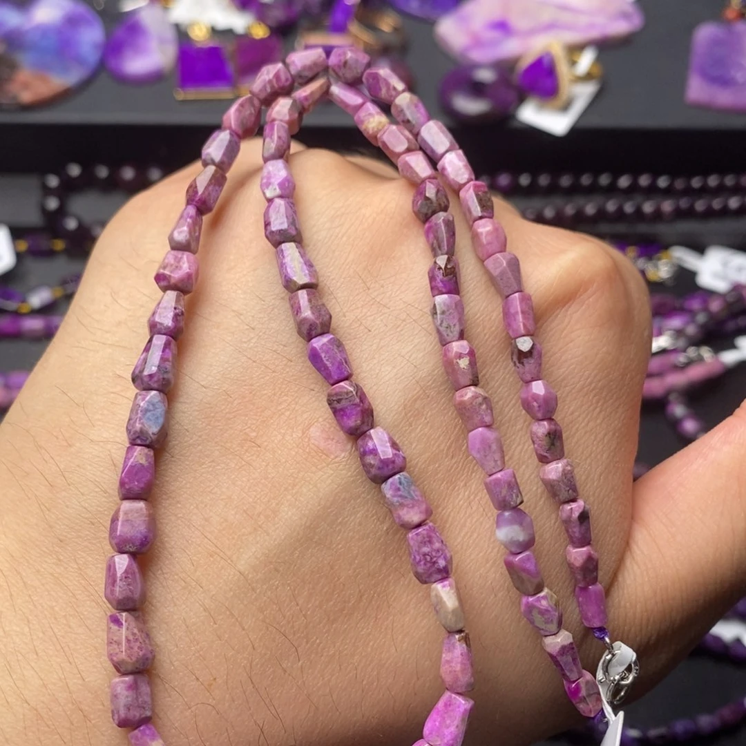 未镶嵌苏纪石（舒俱来）项链