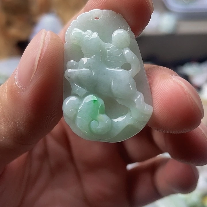 翡翠未镶嵌挂件翡翠