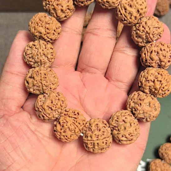 金刚菩提手串五星蜂王大金刚手串，20左右尺寸，拍一发二