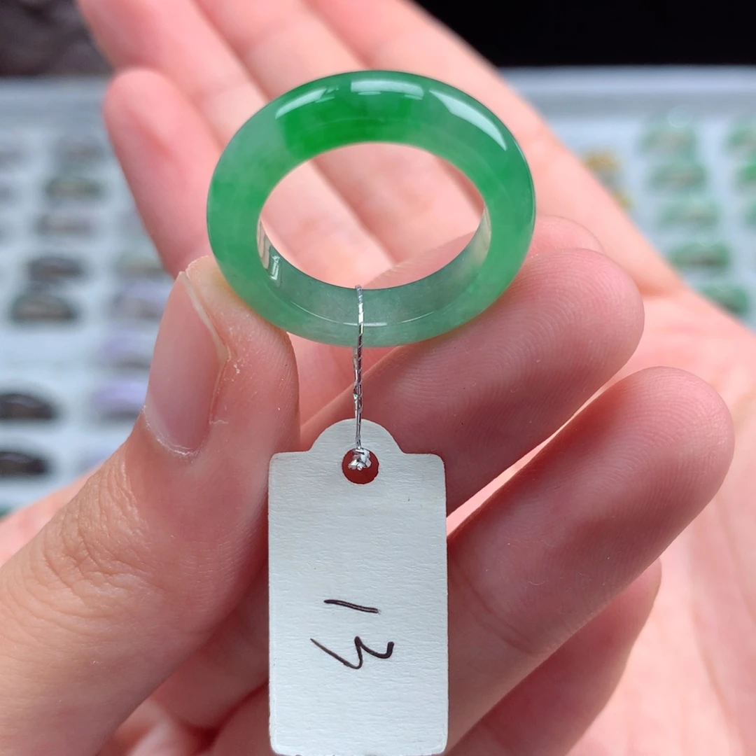 翡翠戒指未镶嵌天然