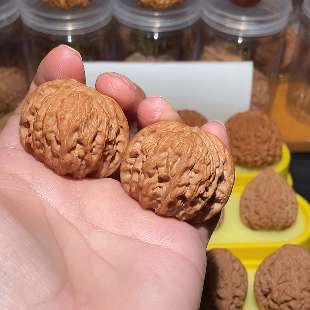 文玩核桃吊坠40磨盘