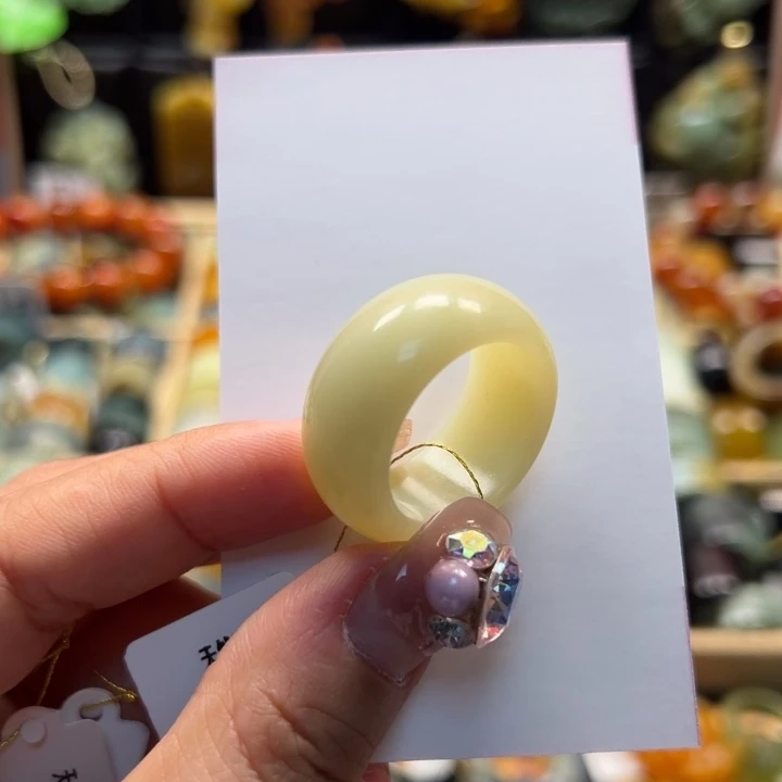 蛇纹石玉戒指未镶嵌内径21